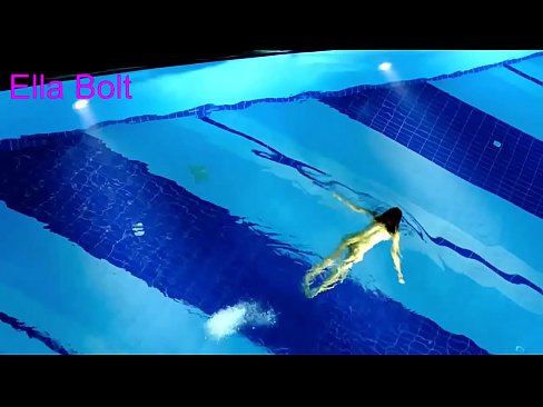 ❤️ Hindi ko mapigilang panoorin, ang batang blonde ay nahuling lumalangoy nang hubo't hubad sa ELLA BOLT resort pool ❤ Fuck video sa amin tl.sexflashgame.ru